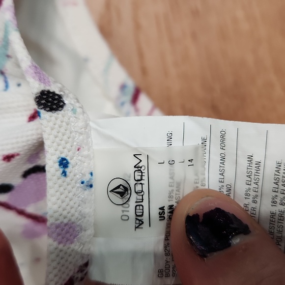 $5☃️Volcom One Shoulder Splatter Paint Vibe Large Bikini Top Nwot - Picture 3 of 5